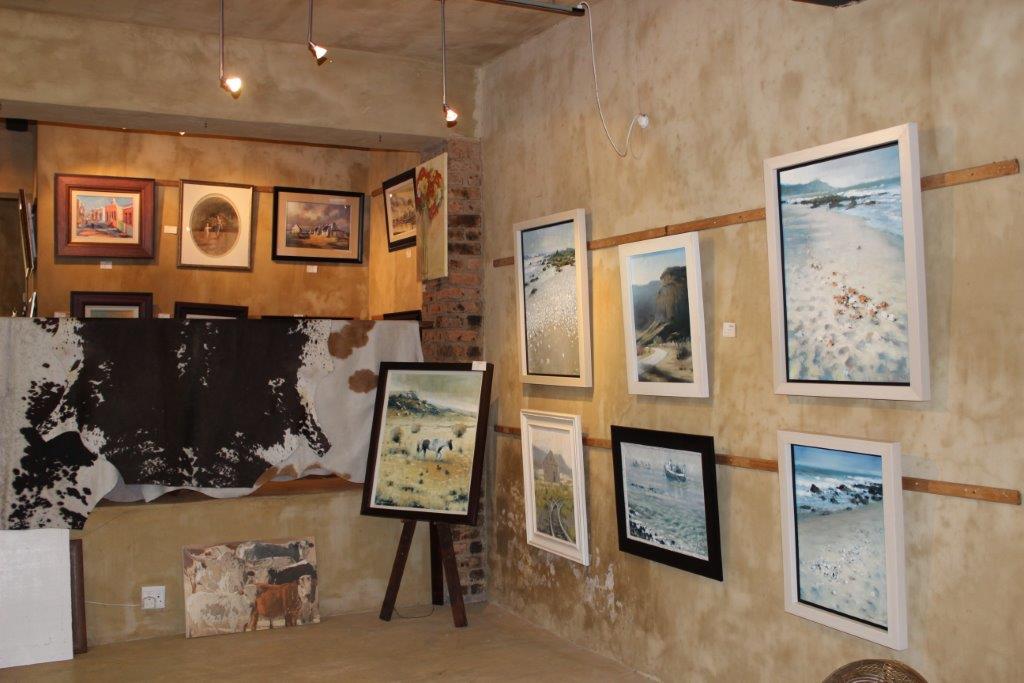 Riverbend Art and Wine Gallery (9)